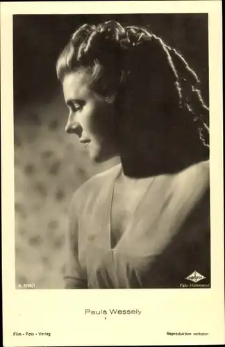 Ak Schauspielerin Paula Wessely, Portrait