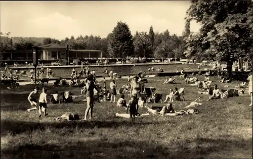 Ak Friedrichroda im Thüringer Wald, Im Schwimmbad, Badegäste