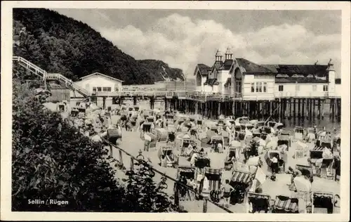 Ak Ostseebad Sellin auf Rügen, Seebrücke, Strand, Strandkörbe