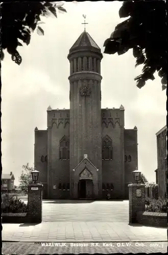 Ak Waalwijk Nordbrabant Niederlande, Besoyen R. K. Kerk