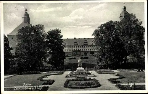 Ak Gotha in Thüringen, Denkmalplatz und Schloss