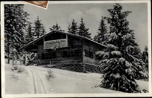 Ak Viechtach im Bayerischen Wald Niederbayern, Viechtacher Skihütte am Pröller, Winteransicht