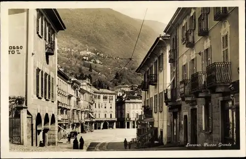 Ak Locarno Kanton Tessin Schweiz, Piazza Grande