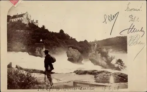 Foto Ak Neuhausen am Rheinfall Kanton Schaffhausen, Wanderer, Im Hintergrund Villa