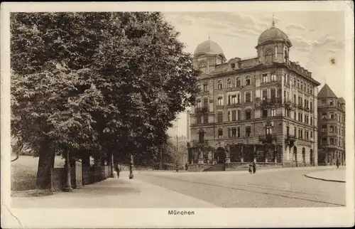 Ak München, Cafe-Restaurant, Straßenpartie, Bäume