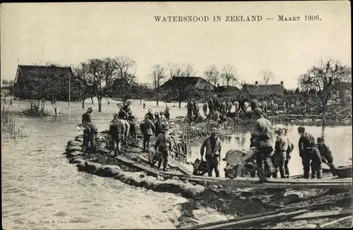 Ak Hontenisse Zeeland Niederlande, Watersnood, 1906, Menschen bei der Arbeit