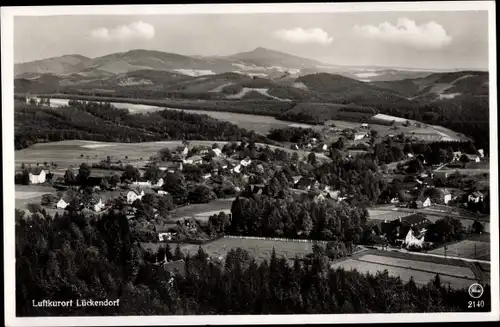 Ak Lückendorf Oybin Oberlausitz, Panorama mit Blick über Ort und Zittauer Gebirge