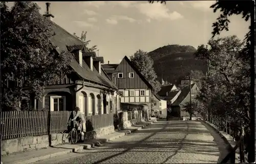 Ak Waltersdorf Großschönau in Sachsen, Straßenpartie, Wohnhäuser