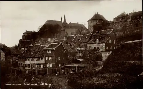 Ak Nordhausen am Harz, Stadtmauer mit Dom