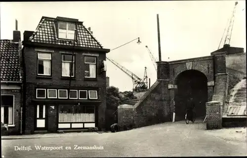 Ak Delfzijl Groningen, Waterpoort en Zeemanshuis