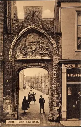 Ak Delft Südholland Niederlande, Poort Bagijnhof, Bagijnhofpoort, Tabak Geschäft