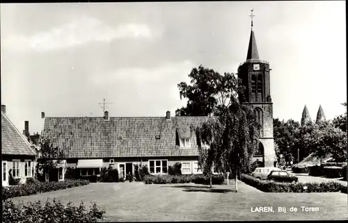 Ak Laren Nordholland Niederlande, Bij de Toren