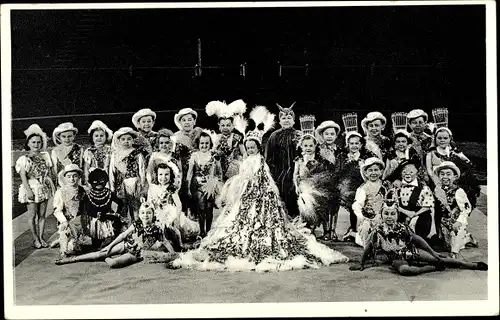 Ak C.H. Schäfers, Zirkus Stadt Liliput, Liliputaner, München Solln, Memlingstr. 11