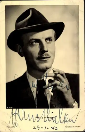 Ak Schauspieler Hans Nielsen, Ross 3258/1, Zigarette, Autogramm