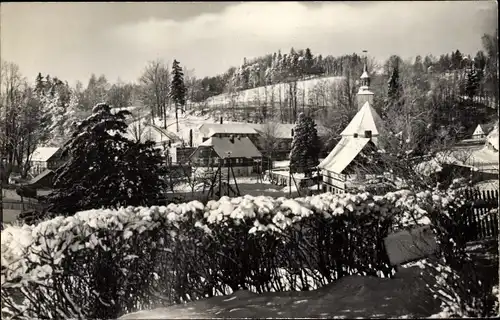 Ak Lückendorf Oybin Oberlausitz, Blick auf Kirche und Kretscham, Winterpartie