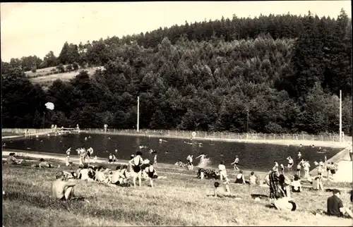 Ak Cunnersdorf Gohrisch in der Sächsischen Schweiz, Volksbad, Freibad, Schwimmbecken