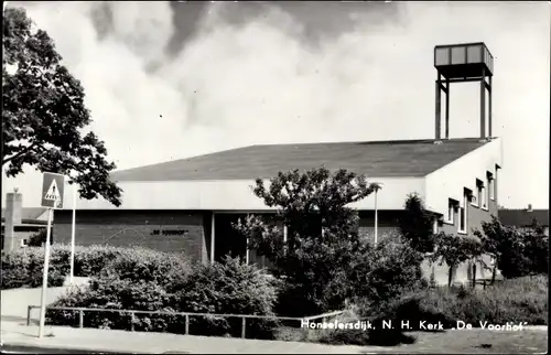 Ak Honselersdijk Westland Südholland Niederlande, N.H. Kerk - De Voorhof