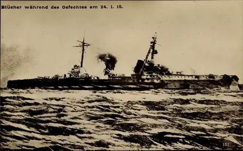 Foto Ak Deutsches Kriegsschiff, SMS Blücher im Gefecht 1915, Kaiserliche Marine