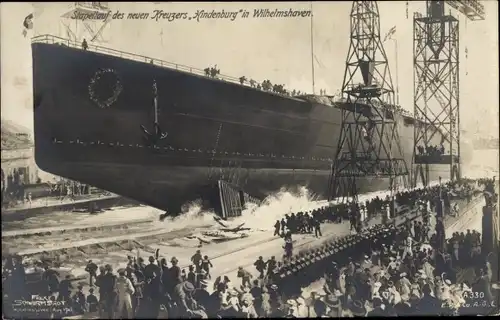 Ak Wilhelmshaven, Stapellauf des Kreuzers SMS Hindenburg, Kaiserliche Marine