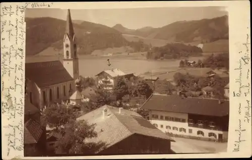 Foto Ak Schliersee in Oberbayern, Blick auf den Ort mit Kirche