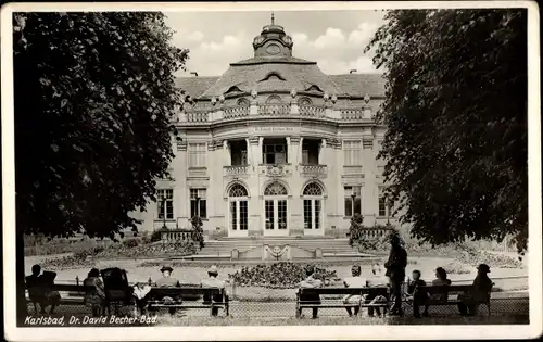 Ak Karlovy Vary Karlsbad Stadt, Dr. David Becher Bad, Parkbänke