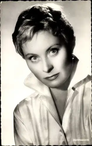 Ak Schauspielerin Michèle Morgan, Portrait