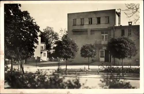 Ak Milovice nad Labem Milowitz Mittelböhmen, Truppenübungsplatz, Gebäude