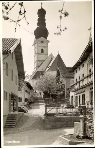 Ak Schnaitsee in Oberbayern, Ortsansicht, Konditorei-Cafe, Kirchturm