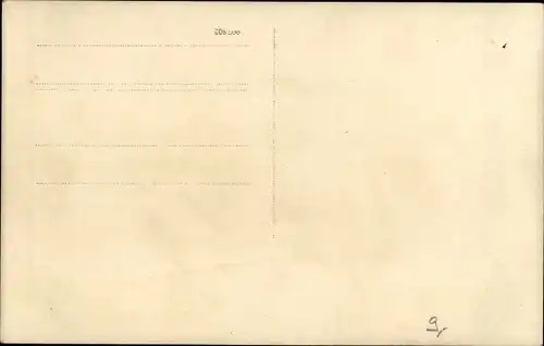 Foto Ak Zwei junge Frauen in Uniform, Karneval?