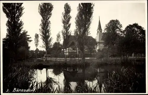 Ak Bärnsdorf Radeburg in Sachsen, Uferpartie, Kirche, Fachwerkhaus