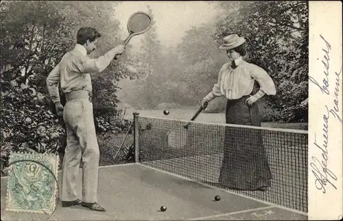 Ak Mann und Frau spielen Tennis