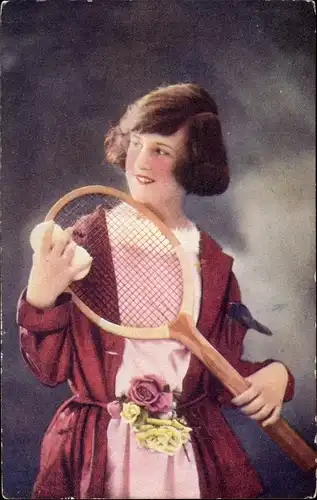 Ak Frau mit Tennisschläger, Portrait