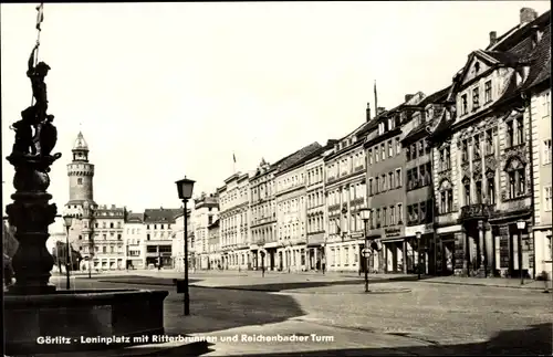 Ak Görlitz in der Lausitz, Leninplatz mit Ritterbrunnen und Reichenbacher Turm