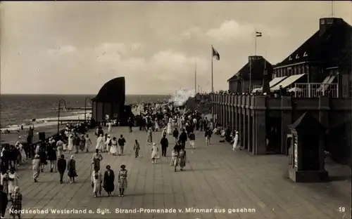 Ak Westerland auf Sylt, Strand-Promenade v. Miramar aus gesehen