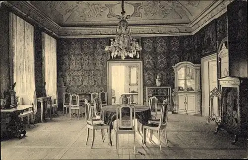 Ak Weesenstein Müglitztal in Sachsen, Schloss Weesenstein, Gesellschaftssaal mit Ledertapeten