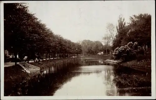 Foto Ak Hoorn Nordholland Niederlande, Flusspartie