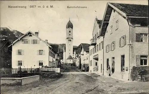 Ak Nesselwang im Allgäu, Bahnhofstraße, Kirche