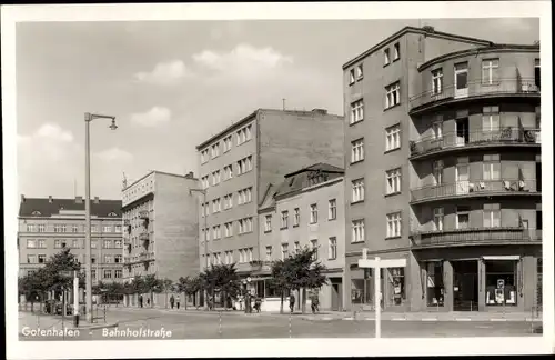 Ak Gdynia Gotenhafen Pommern, Bahnhofstraße