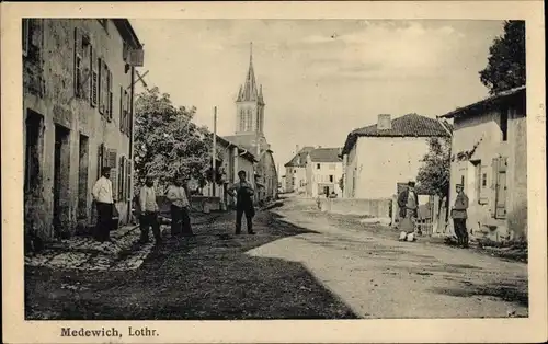 Ak Moyenvic Medewich Lothringen Moselle, Straßenpartie