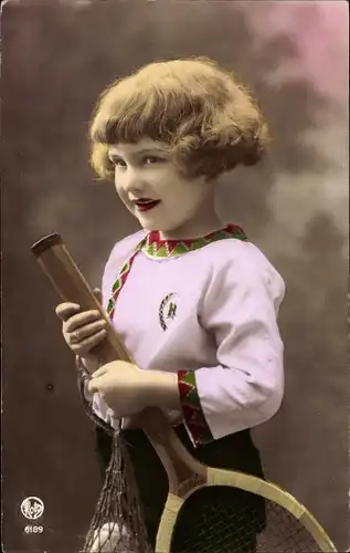 Ak Kind mit Tennisschläger, Portrait