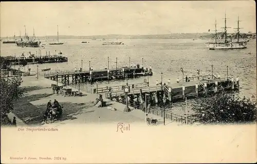 Ak Kiel Schleswig Holstein, Die Seegartenbrücken, Schiffe