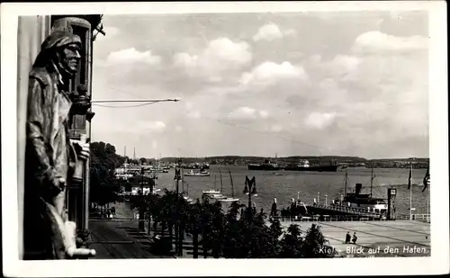 Ak Kiel, Blick auf den Hafen, Dampfer