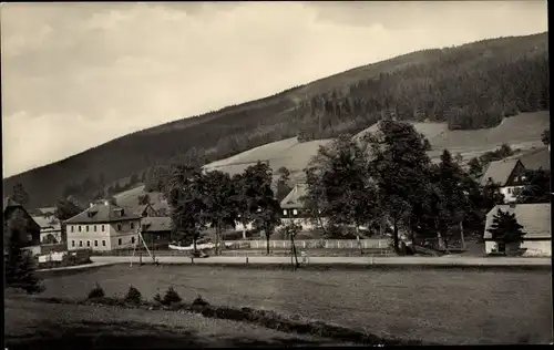 Ak Wildenthal Eibenstock im Erzgebirge, Teilansicht mit Auersberg