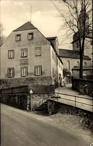 Ak Wiederau Sachsen, Clara Zetkin Gedächtnisstätte, Straßenpartie