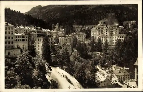 Ak Bad Gastein Badgastein in Salzburg, Blick auf de Ort, Kurhäuser