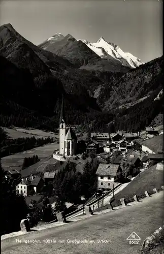 Ak Heiligenblut am Großglockner in Kärnten, Totalansicht, Berglandschaft