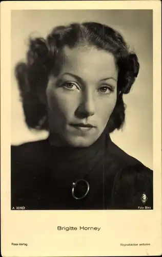 Ak Schauspielerin Brigitte Horney, Portrait, Ross 3220/2