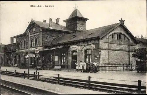 Ak Rémilly Remelach Lothringen Moselle, La Gare, Gleisansicht