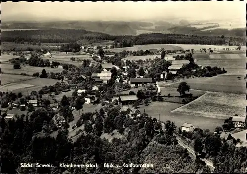 Ak Kleinhennersdorf Gohrisch Sachsen, Blick vom Kohlbornstein auf den Ort