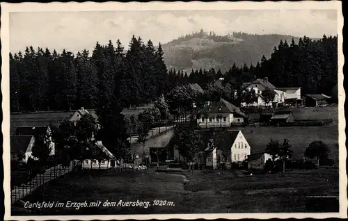 Ak Carlsfeld Eibenstock im Erzgebirge, Blick zum Ort mit Auersberg, Unterkunftshaus Auersberg